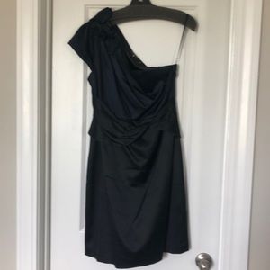 Beautiful Elie Tahari one shoulder dress
